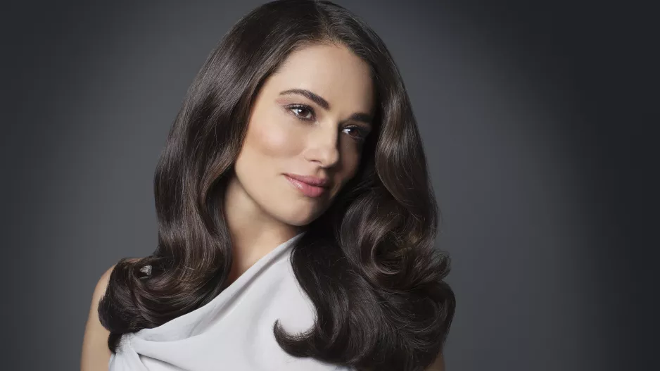 Nejkrásnější barva na vlasy, která sluší tmavým i světlým typům