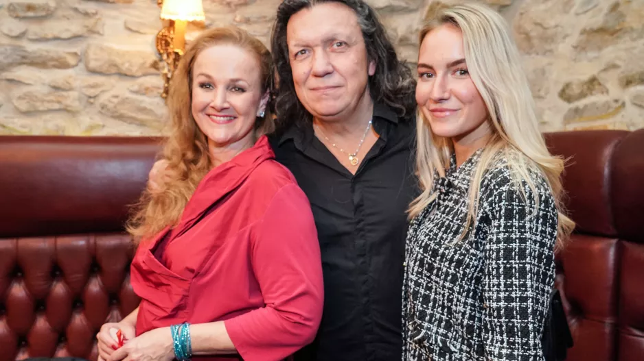 Dcera Genzera a Finkové: Krásná Viktorie se rodičům opravdu povedla a je z ní už vdaná paní 