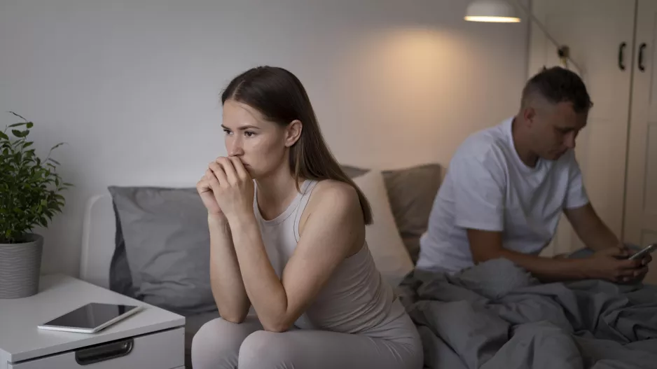 “Můj manžel nemá zájem o žádné intimnosti a já se cítím odmítnutá,” je smutná Alexandra