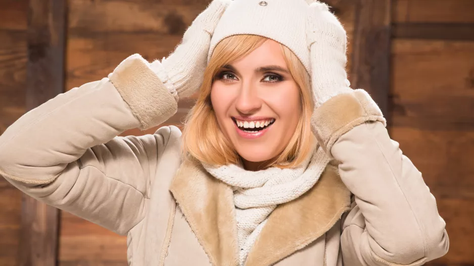 Proč nám v zimě vypadávají vlasy? Jak tomu zamezit a jaké produkty vybrat, radí vlasová odbornice