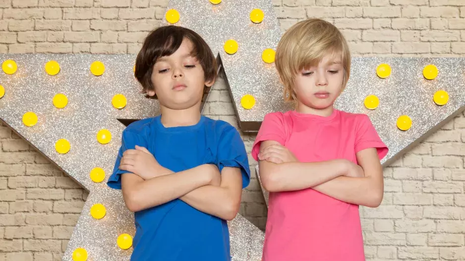 "Kvůli mně se moje děti mezi sebou nenávidí," lituje svých činů paní Jana. Starší brácha žárlí na sestru