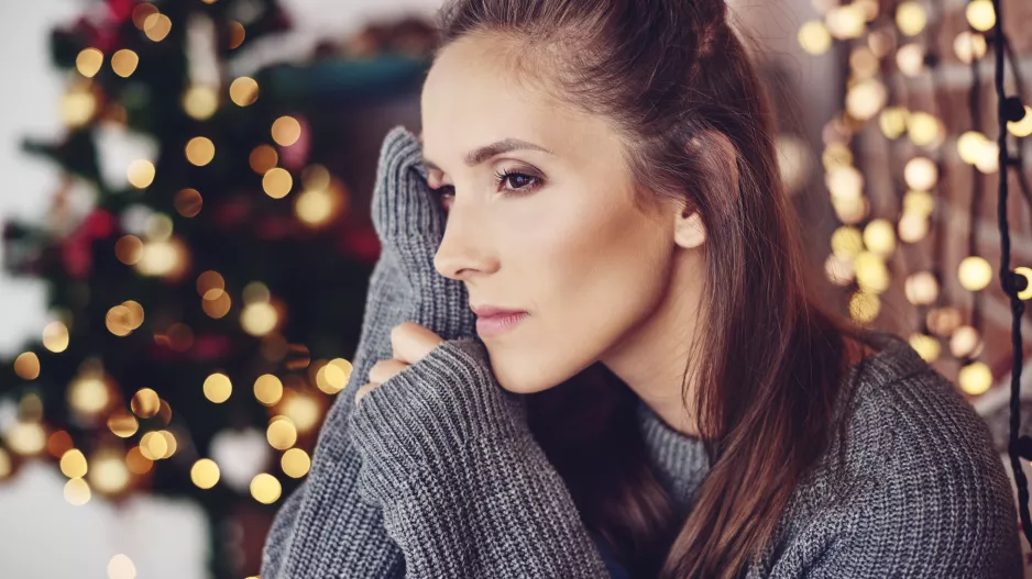 Psychologické pasti Vánoc: Proč si dáváme nereálná očekávání a jak z toho ven