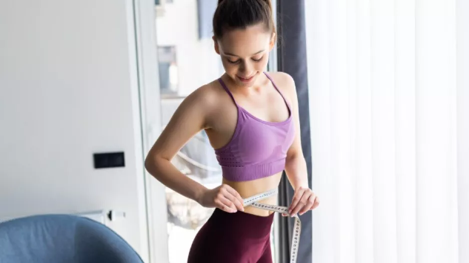 Chcete shodit? Mezi 5 strategií pro dosažení úspěchu v hubnutí patří splnitelné cíle