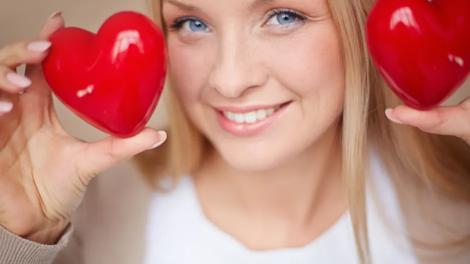 Partnerský horoskop na únor: Budete si držet chladný odstup, nebo prožijete emoční bouři?