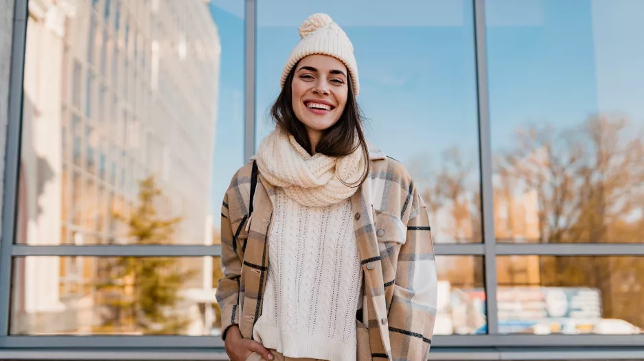 Letošní zima má co nabídnout: Svetr s tímto osobitým doplňkem si snadno zamilujete