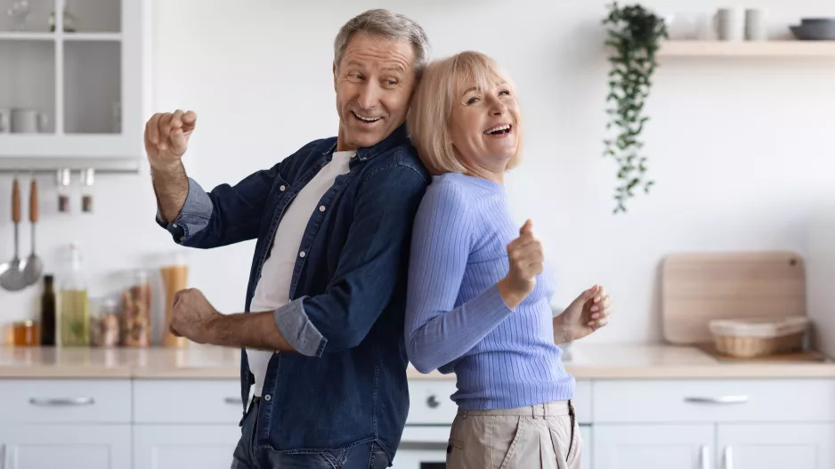 Tanec pro zdravé srdce: Jaký styl je nejlepší po padesátce. Pro zdraví srdce je efektivnější než chůze, pomáhá i s osteoporózou