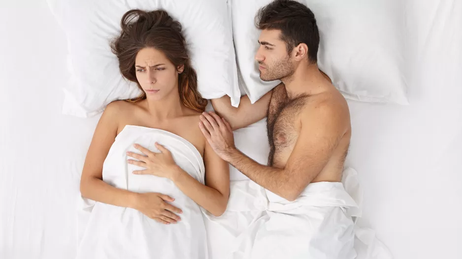 Alergie na mužský sekret trápí ženy i muže: Způsobuje nejen vyrážky, ale i potíže, které byste nečekali