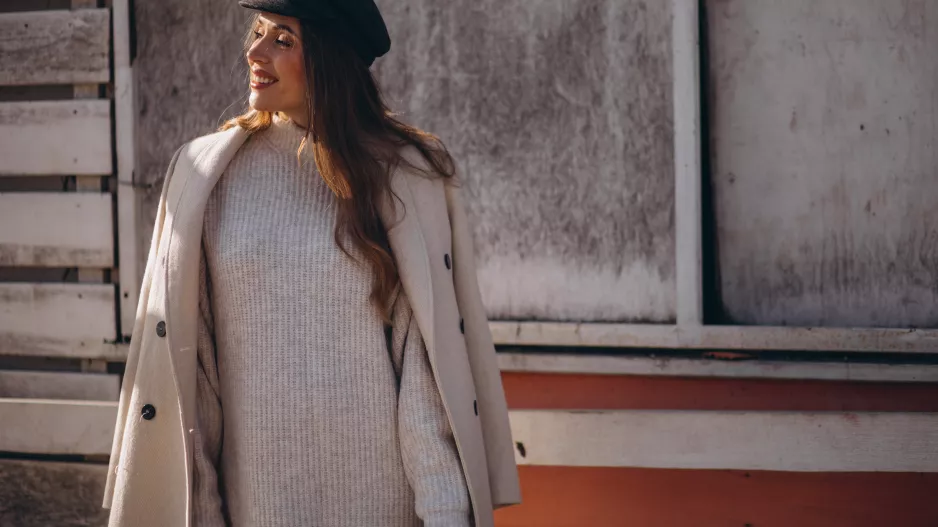 V jednoduchosti je krása. Tyto šaty zažívají boom: 5 způsobů, jak je kombinovat