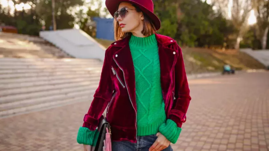 Roztomilé kardigany hlásí návrat. Nebojte se hlavně těchto dvou barev