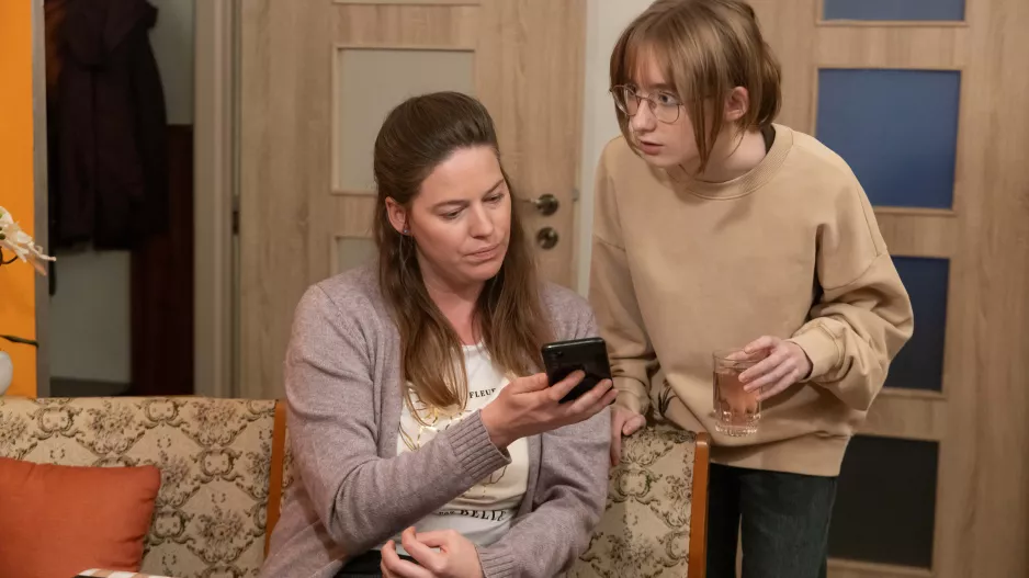 Ulice: Lukášův kolaps v Království hraček. Selhávají Lukášovi ledviny? Helena je mu oporou