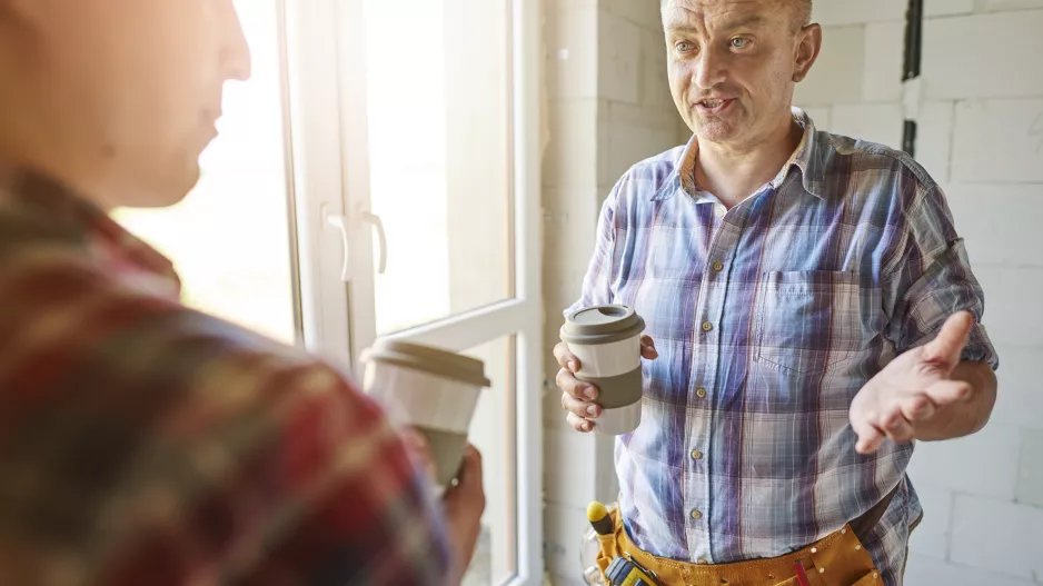 “Naši sousedé mají pořád s něčím problém. Jejich posledním terčem jsme my,” je v šoku Klára