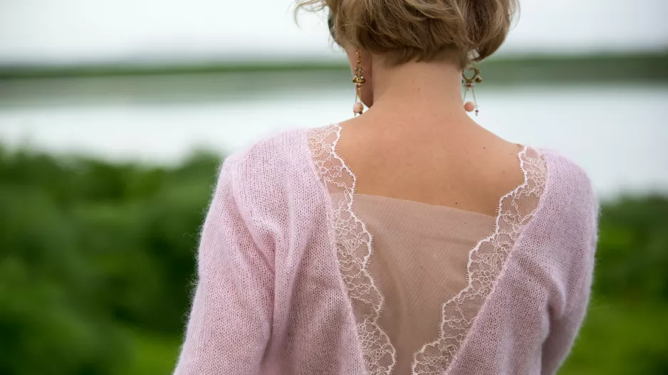 Jediný malý a levný detail dokáže změnit celý outfit: Vyzkoušejte lemy z tohoto materiálu