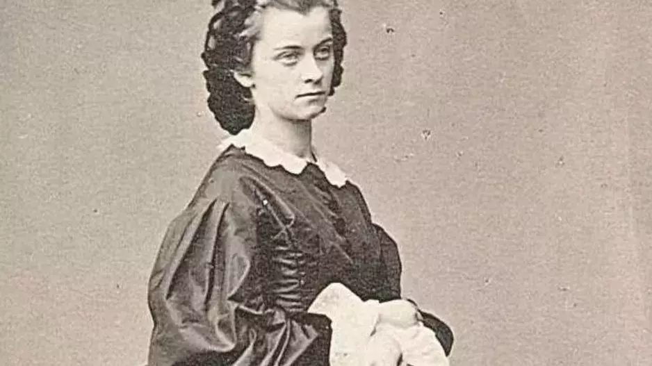 Žofie Charlotta Bavorská: Nešťastný život mladší sestry císařovny Sissi ukončila hrůzná smrt v plamenech