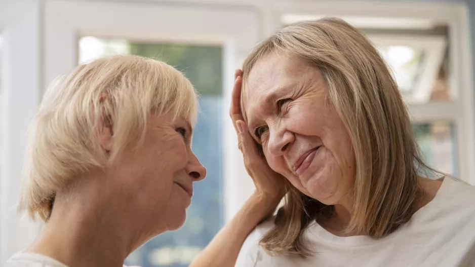 “Moje máma nevoní a já nevím, jak jí to vlastně říct,” zoufá si Denisa. Řešení nabízí psycholog Pavel Pařízek