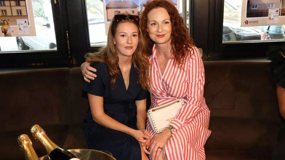 Markéta Hrubešová: Dnešní oslavenkyně má dceru, která jí jako by z oka vypadla. Krásná Christel Lilly po umělecké branži neprahne