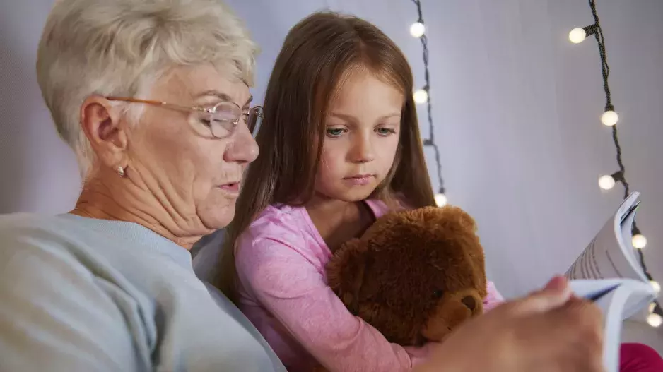 “Vnučku si její rodiče přehazují jako horký brambor, ona chce být u mě,” je zoufalá Jarka