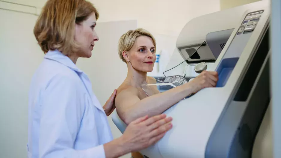 Může být rakovina prsu ve vašich genech? Varovné signály, které byste neměla ignorovat, a kdy zvážit genetické vyšetření