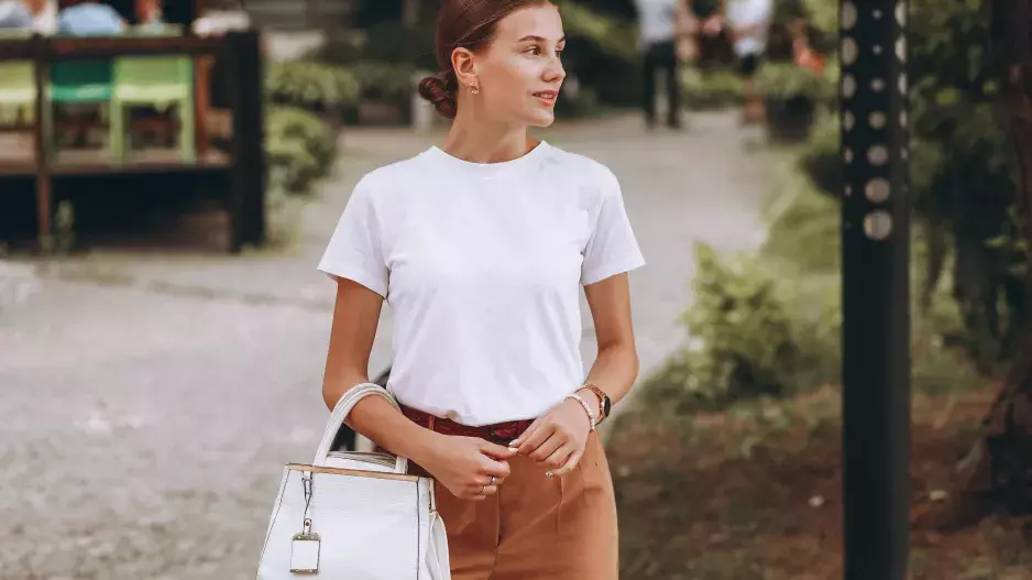 3 typy kalhot, které zazáří i s obyčejným tričkem: Tajemství spočívá ve střihu