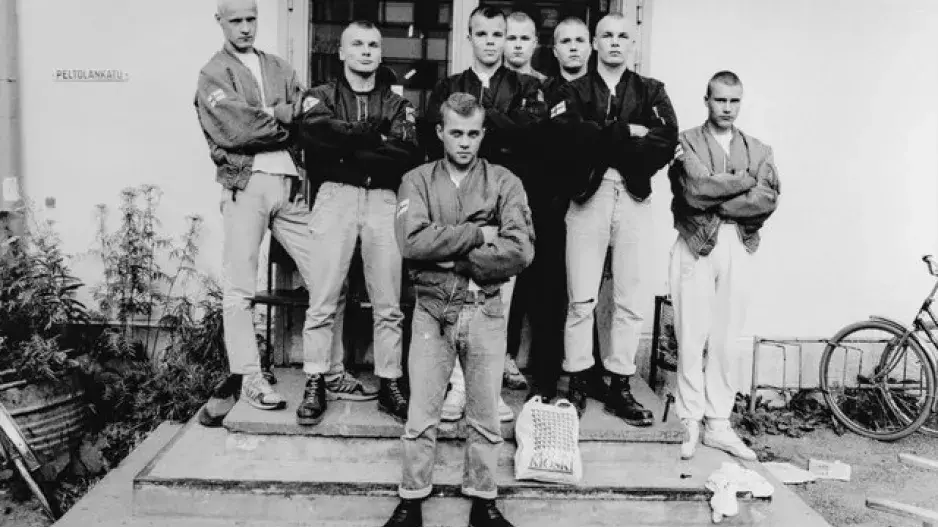 Divoké devadesátky: Éra, kdy se z veksláků stali vládci ulic a policie jen přihlížela