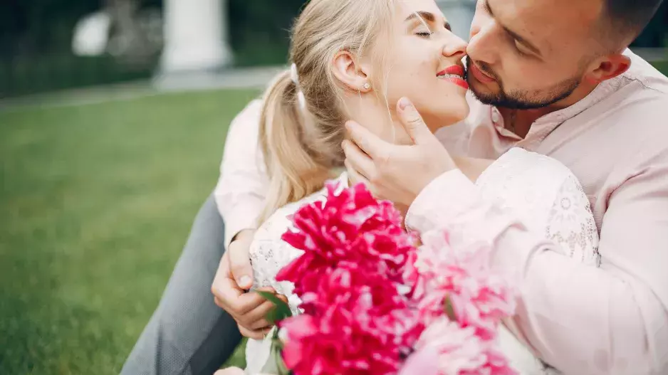 Dáváte ve vztahu přednost romantice nebo upřímnosti? Vliv na to má znamení zvěrokruhu. Nejupřímnější jsou Střelci