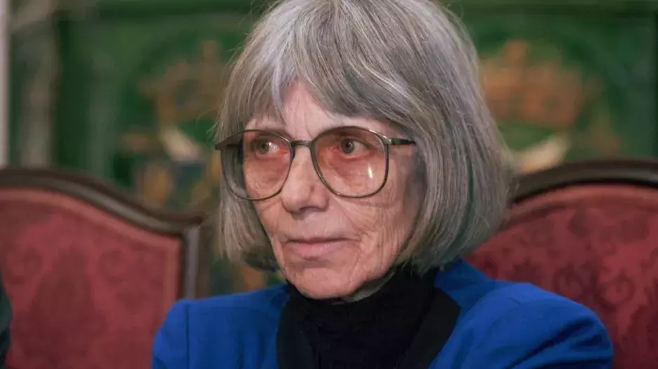 Jaroslava Moserová držela Palacha za ruku, pak dobyla svět. Z kliniky popálenin to dotáhla až na vrchol diplomacie