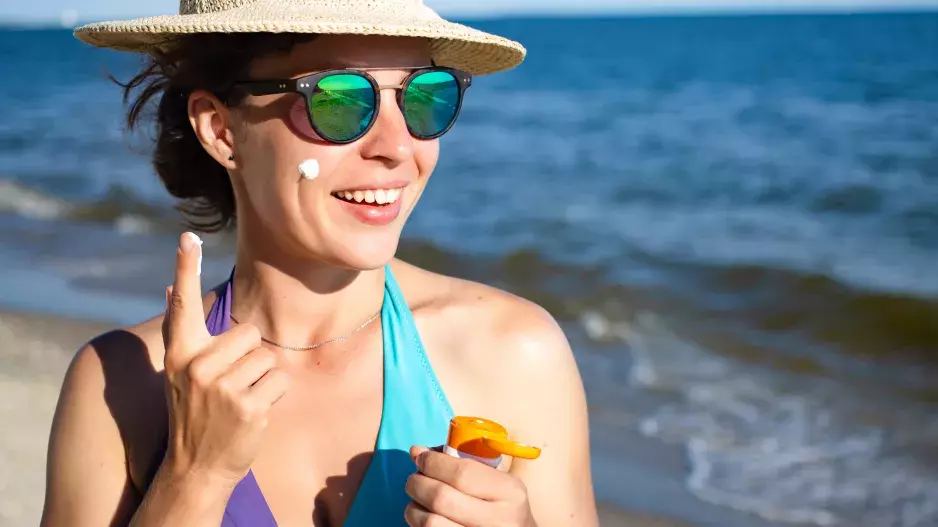 Vitamín D jako lék, slunce jako hrozba: Jak najít zdravý balanc, aby vaše kosti neřídly a pokožka nestárla