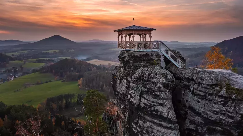 Kvíz: Přichází čas na výlety. Objevte nejkrásnější rozhledny i vyhlídky v Česku