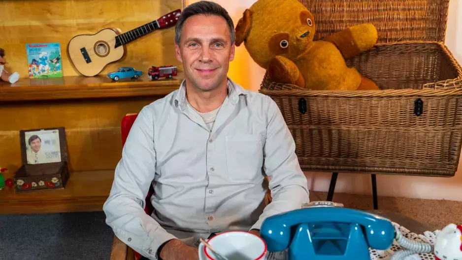 Nesmělý Roman Vojtek upřímně o svých mindrácích: Herec se bál, že bude plešatý. Kvůli velkému nosu dostal vtipnou přezdívku 