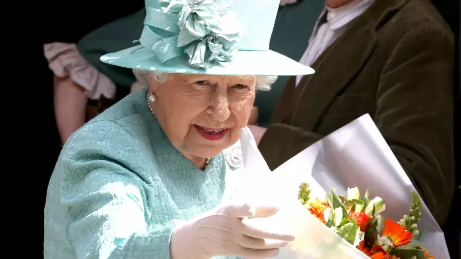 Meghan Markle a princ Harry představili svoje novorozeně královně Alžbětě. Jak setkání probíhalo?