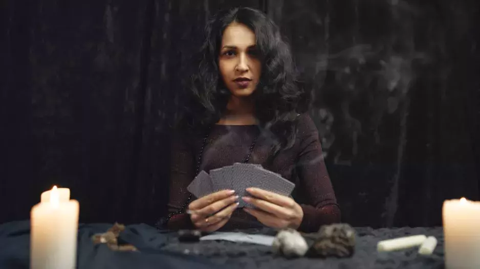 Velká tarotová předpověď na měsíc srpen: Co vám podle kartářky předpovídají karty v lásce, zdraví a financích?