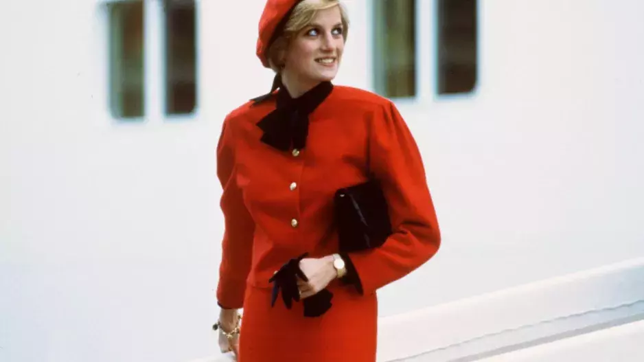 Boty, které nosila princezna Diana v 90. letech, jsou zpět a stávají se velkým trendem roku 2025