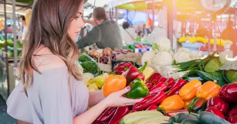 Zapomeňte na diety! Stačí nechybovat v naprostém základu. Naučte se 6 triků, jak vybírat zdravé potraviny.