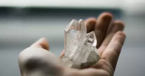 Zjistěte, jaké čakry máte zablokované a jak je uzdravit. Je to velmi jednoduché a výsledky vám změní život