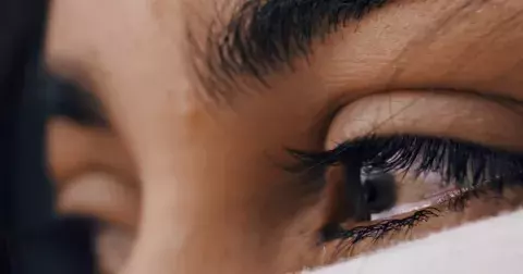 Známky, že zažíváte záchvaty úzkosti. Netrpíte některou z nich?