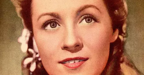 Slavné ženy, kterým hlavu popletli nacisté: Vášnivá láska mezi nacistou a Natašou Gollovou zničila přátelství s Mandlovou. Proč kvůli této zradě trpěla až do smrti?