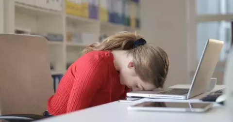 Poradna: Práce mě naplňovala do doby, než přišla pandemie. Zklamala jsem sama sebe i své okolí (Marie 39)