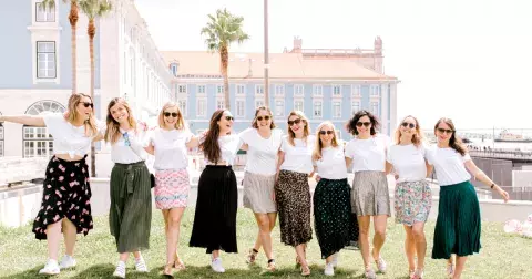 Nejkrásnější módní trend: midi sukně bude hitem letošního podzimu