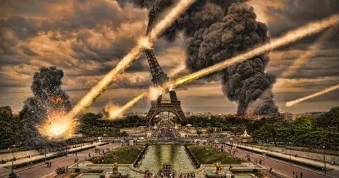 Nostradamovo temné proroctví pro rok 2022: Déšť asteroidů, hladomor, záplavy i vzestup umělé inteligence