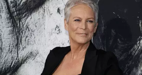 Důkaz, že stáří je krásné: Andie MacDowell a další celebrity, které se za své šedivé vlasy nestydí!