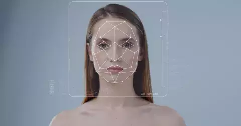 Nové zjištění vědců: Inteligenci lze poznat pouhým okem. Jaký fyzický rys sdílejí vysoce inteligentní lidé?