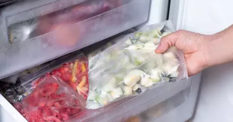 Tyto potraviny byste nikdy neměli dávat do mrazáku