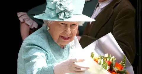 Meghan Markle prolomila ledy a promluvila si s královnou Alžbětou