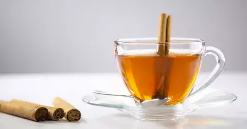 Co s vaším tělem udělá jedna lžička skořice na lačno? Budete se divit jejím překvapivě rychlým účinkům