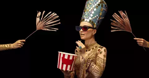 Ikonické oční linky ve skutečnosti Kleopatra vůbec nenosila. Jaké jsou další omyly o starověkém Egyptě, kterým věříte díky filmům?