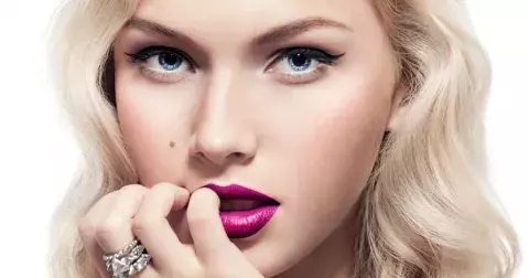 Co o vás prozradí umístění vašich mateřských znamének? Souvisí s vašimi minulými životy i vaší osobností