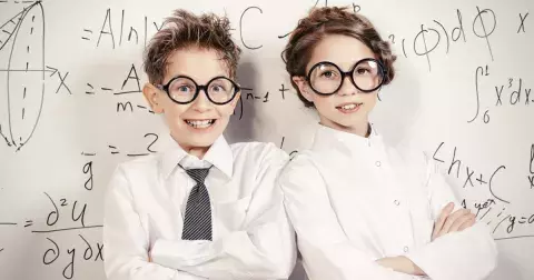 Znaky nadprůměrně inteligence u dětí: Zjistěte, zda máte doma malého génia, známky nejsou rozhodující!