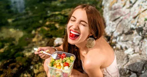 Nezdravý salát? Díky těmto ingrediencím!