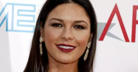 Dcera Catherine Zety-Jones dovršila osmnácti let. Krásu zdědila po mamince