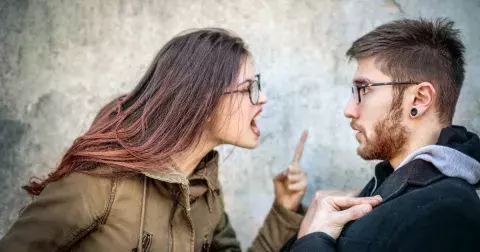 Takto jednotlivá znamení zvěrokruhu chybují ve vztazích: Kdo se nechá využívat a čí hysterické scény jsou nesnesitelné?