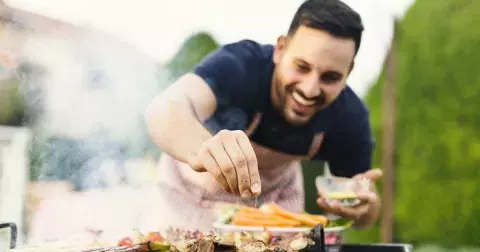 Šéfkuchaři radí, jak nepokazit domácí grilování: Těchto 6 základních chyb dělá většina lidí